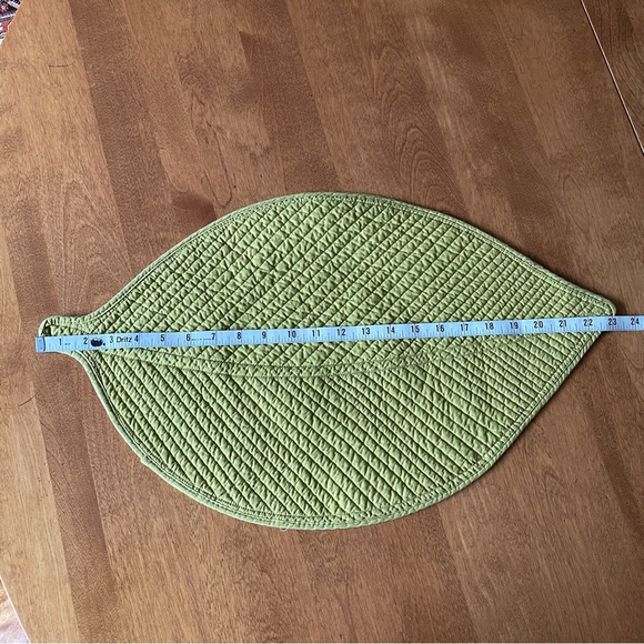 Placements - Set of 7 - Picture 5 of 5